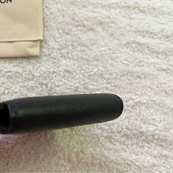 Authentic LOUIS VUITTON MULTIPLE WALLET M30295 TAIGA - Picture 9 of 12